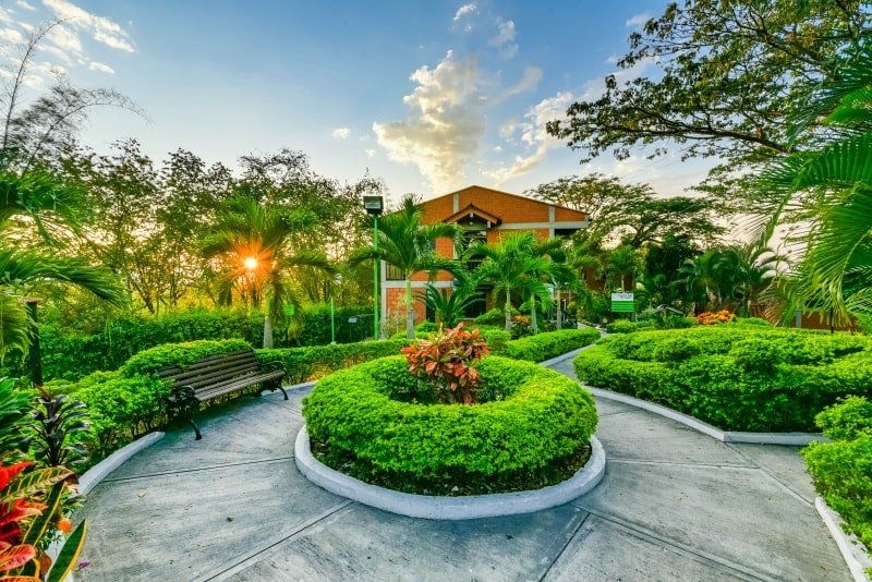 hotel-villasol-01-min.jpg