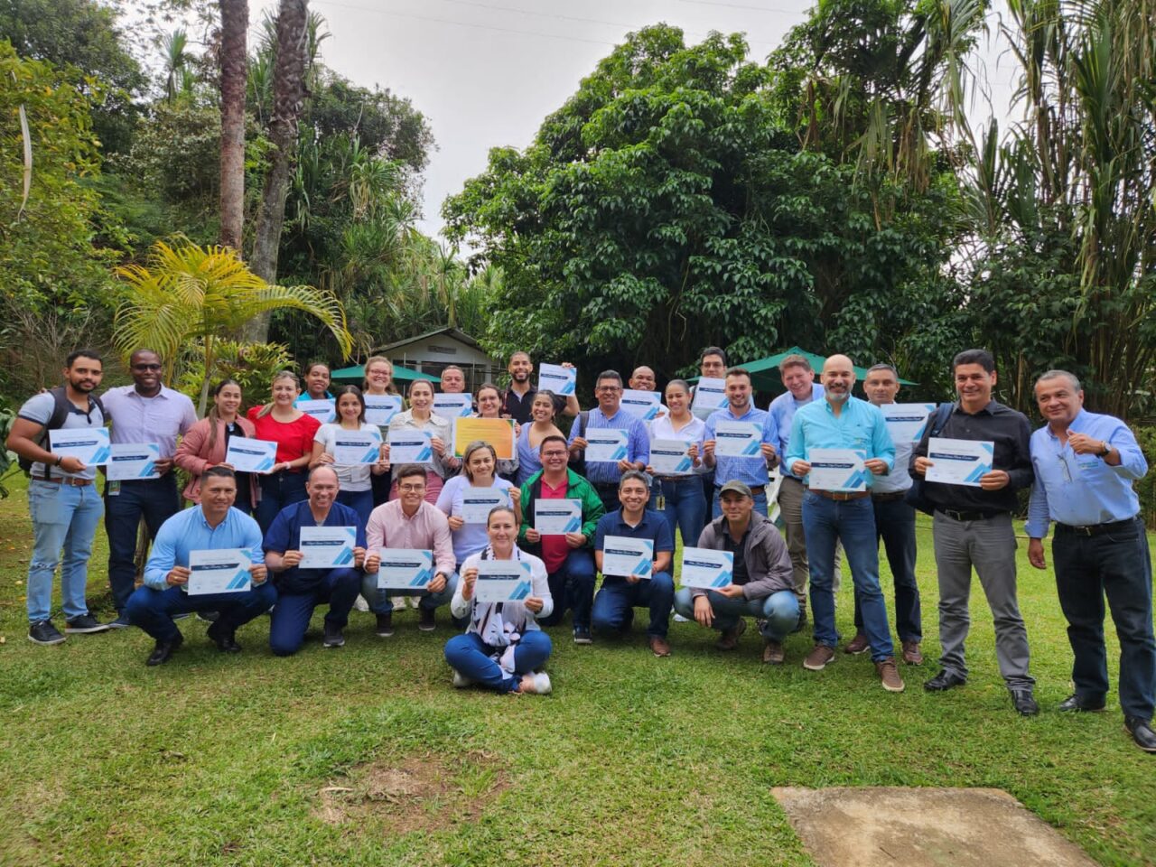 Pacto de compromiso por la niñez y adolescencia del Valle y de Colombia certificación