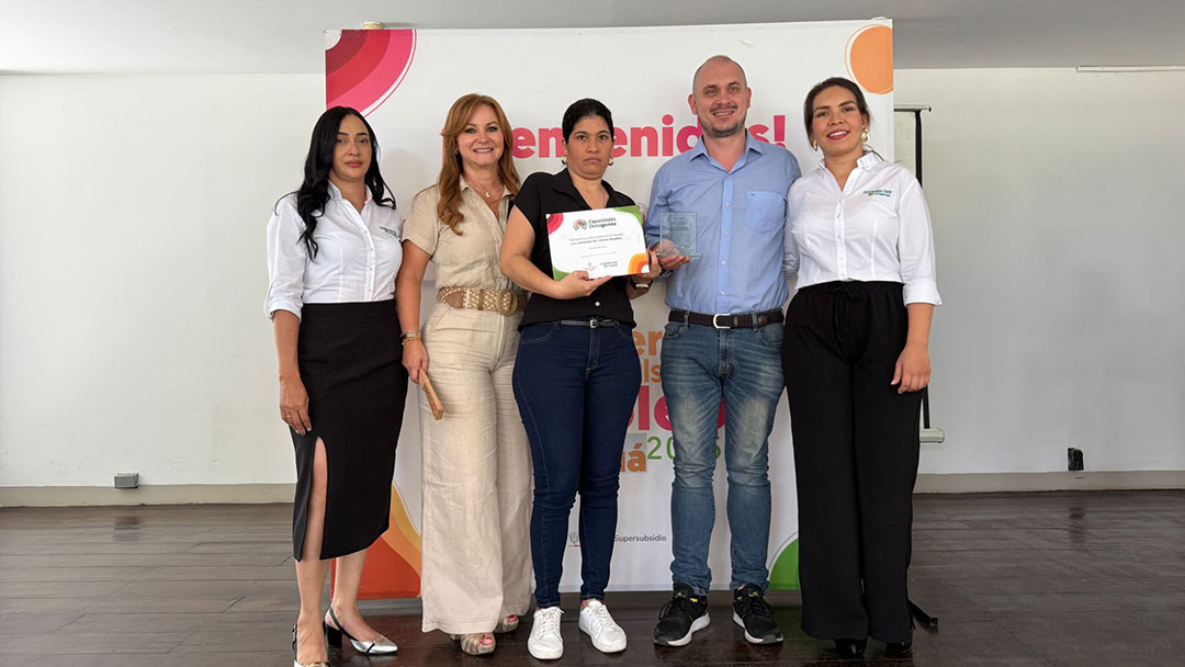 Tuluá celebra el empleo Comfenalco Valle Delagente distingue a 26 empresas